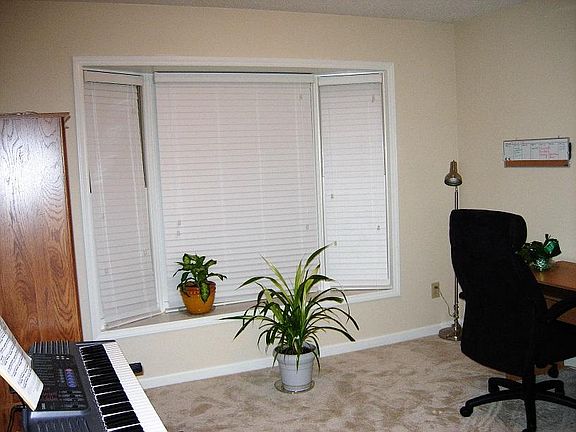4th image of 105 Forest Oaks Dr