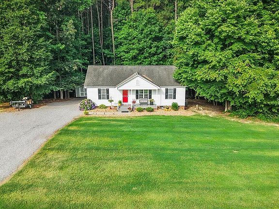 4th image of 618 Lockwood Drive