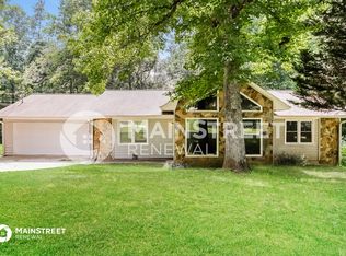 285 Splitwood Ln, Fairburn, GA 30213