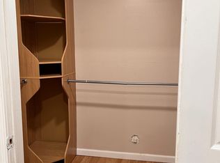 814 Woodbridge Comns Way, Iselin, NJ 08830