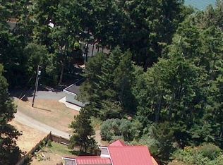 1450 Holloway Mews, Coos Bay, OR 97420