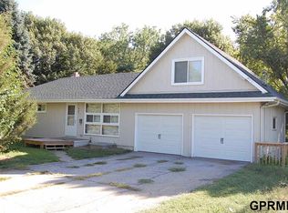 903 Lincoln Rd, Bellevue, NE 68005