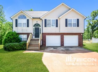 109 Massey Ln, Locust Grove, GA 30248