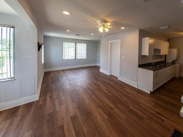 4116 Virginia Ter — Photo 23