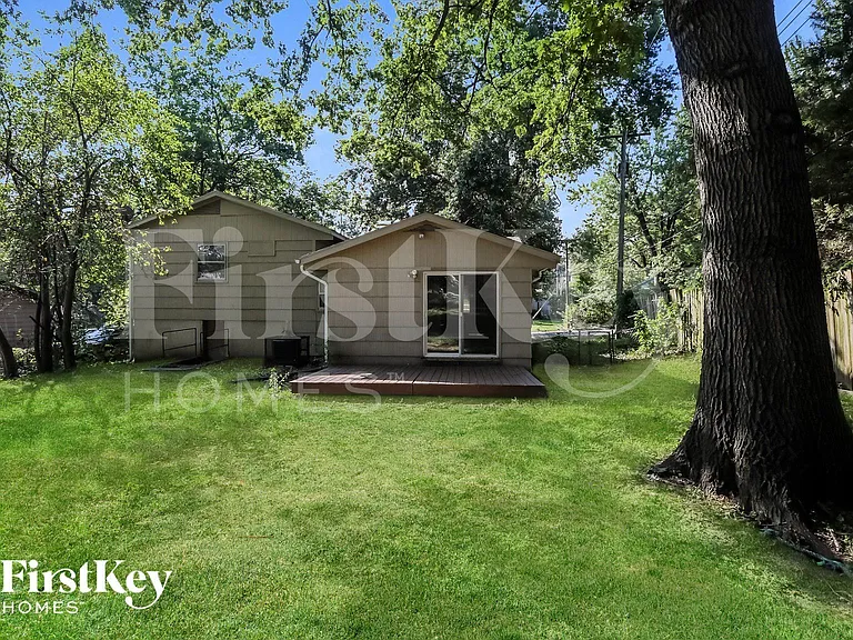 7902 E 89th Ter — Photo 14