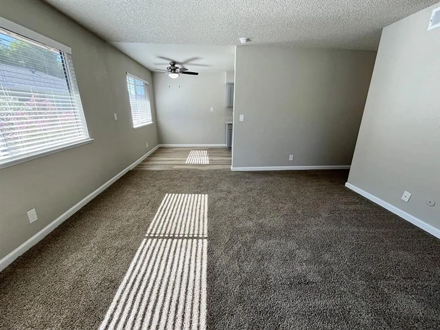 Cedar Apartments — Photo 4
