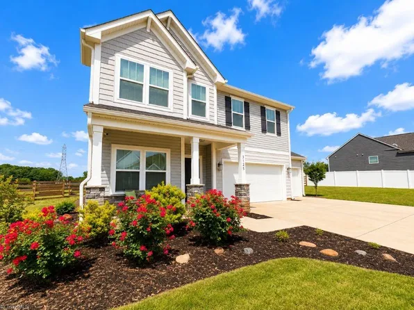 3125 Fortnight Rd, Pfafftown, NC 27040