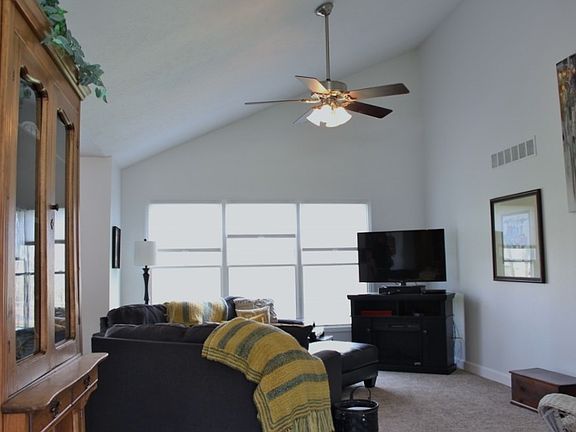 3rd image of 30009 Sugar Pine Dr