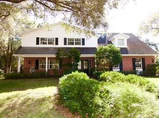 1751 Rosery Rd NE, Largo, FL 33771