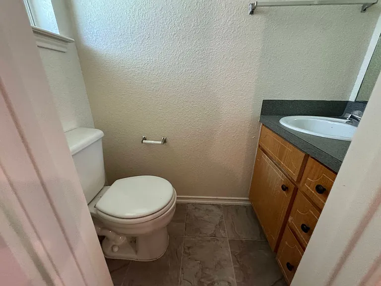 4508 Mattie Dr — Photo 8
