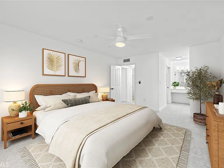 4501 Cedros Ave — Photo 2