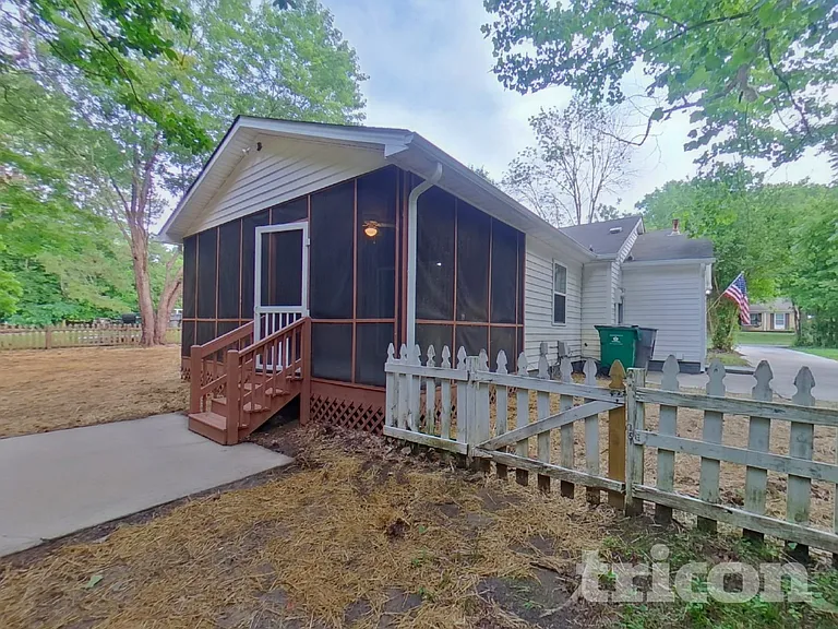 8717 Timbercrest Cir — Photo 21