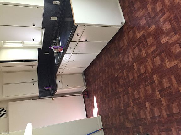 53237043-7642-4F53-8CF7-0195A069B32B