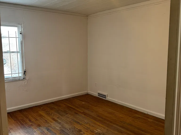 4046 Tyler St — Photo 8