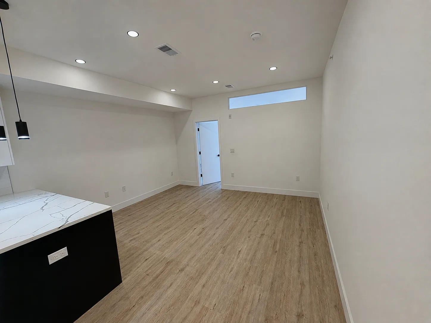 2 bed, 1200 sqft, $1,800 — Photo 2