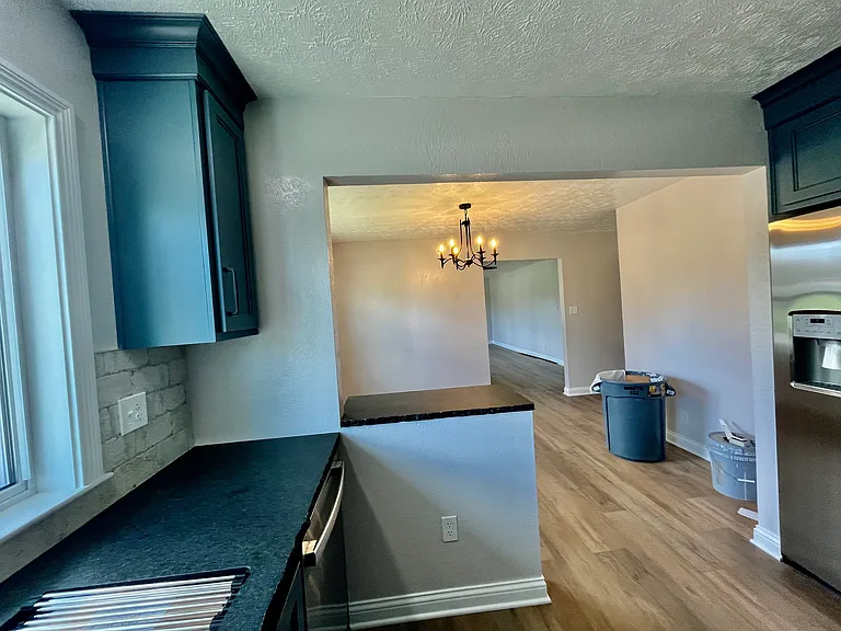 7969 N Dixie Hwy — Photo 7