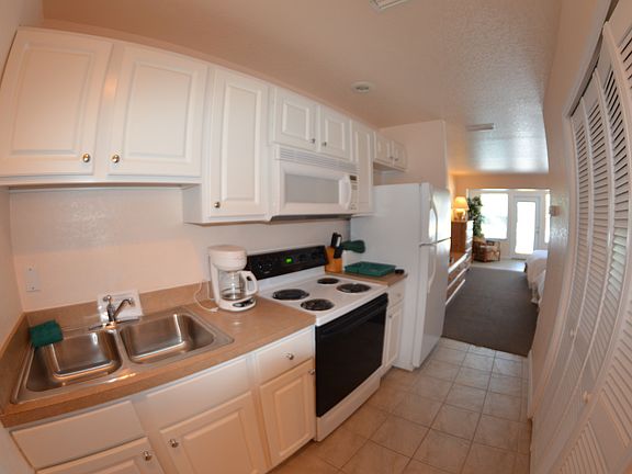 2nd image of 5297 S Cherokee Way #206