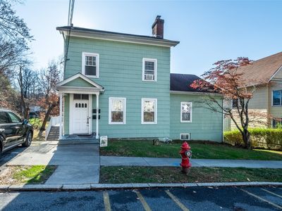 32 Maple Street, Sleepy Hollow, NY, 10591