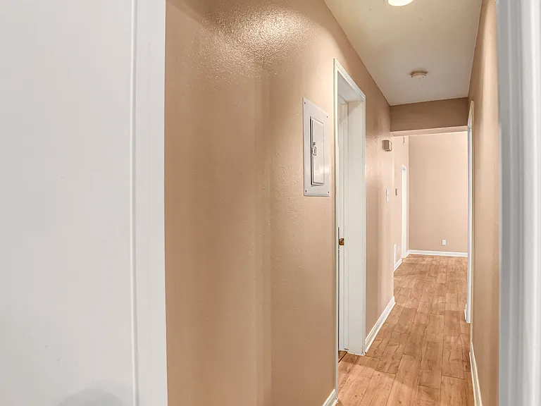 The Tuscany Apartments — Photo 22