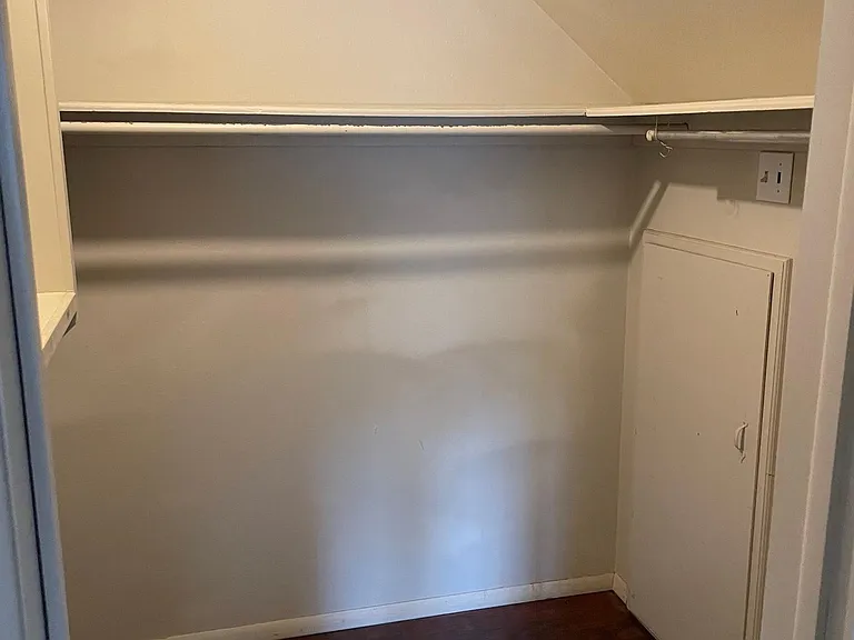 640 Reynolds Rd — Photo 30