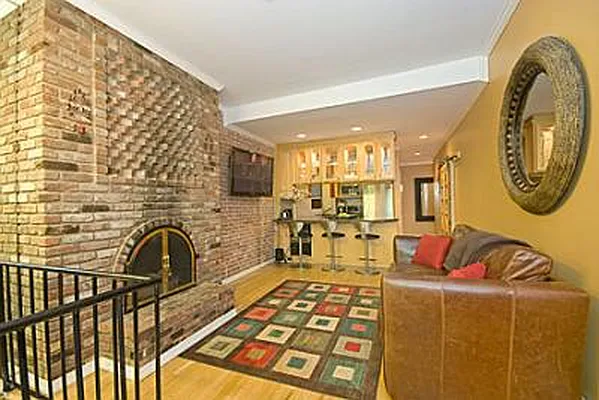 Sold by Citi Habitats | media 25