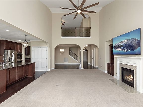 2nd image of 5198 Giardino Dr