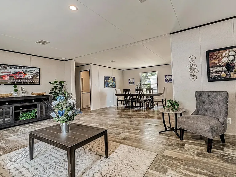2130 SE 25th Dr — Photo 12