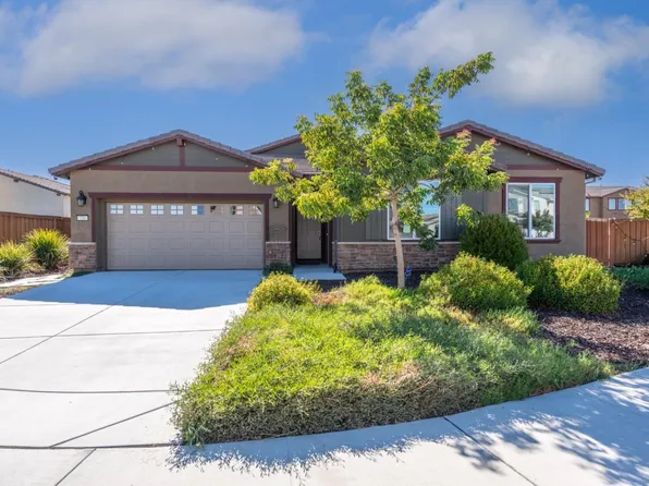 720 Moonlight Ct, Dixon, CA 95620