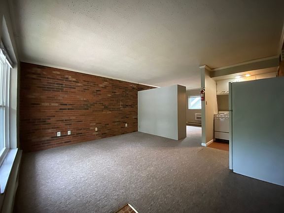 2nd image of 305 N Dunn St APT 8