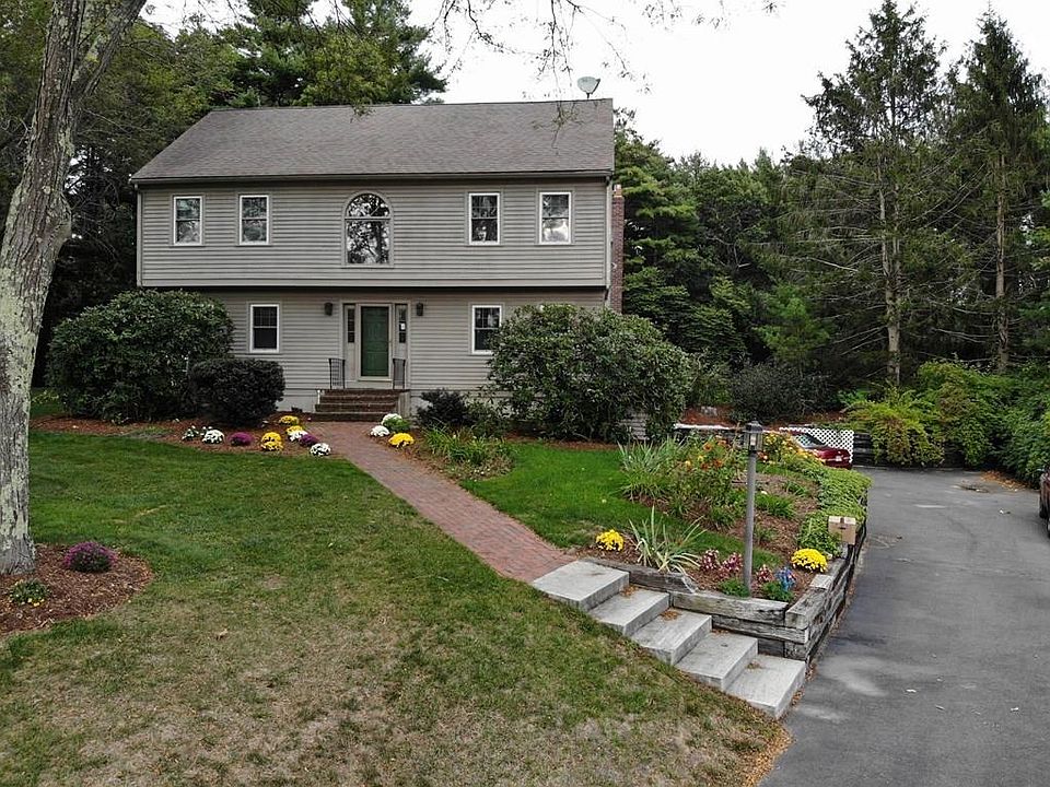 1st image of 39 Boxwood Ln