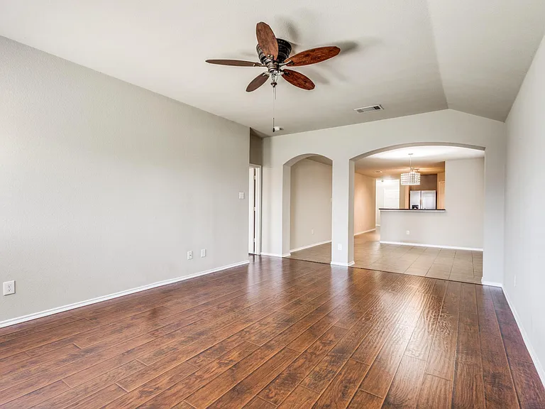 1101 Rainer Dr — Photo 12