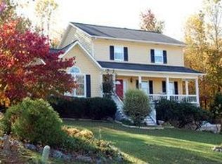 3896 Shakespeare Dr, Hickory, NC 28601