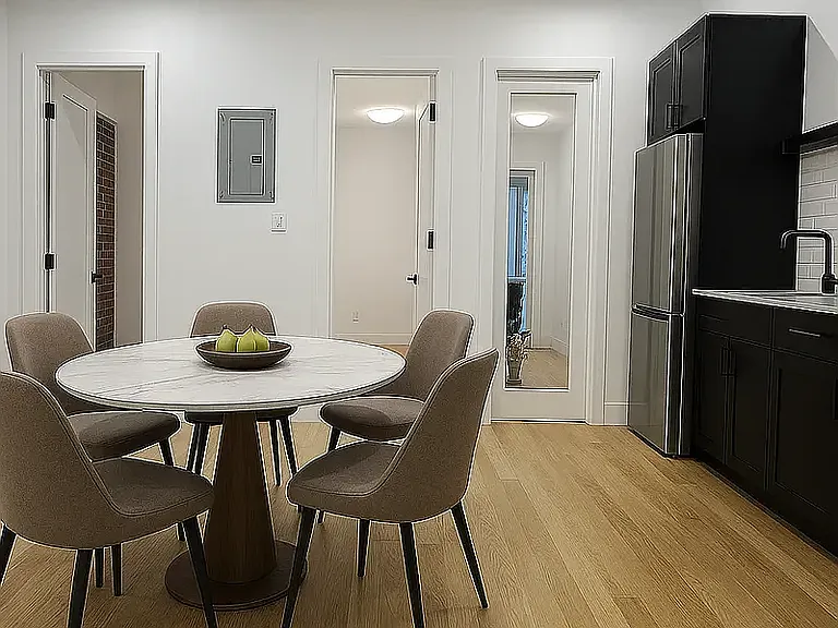 631 E 6th St #2B — Photo 12