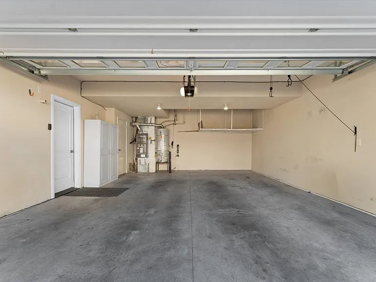 2352 NW Brewer Ln — Photo 42
