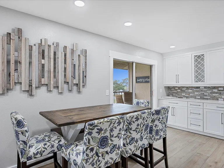 201 Airport Ave E #722 — Photo 8