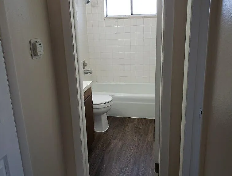 2 Ash Ct #8 — Photo 3