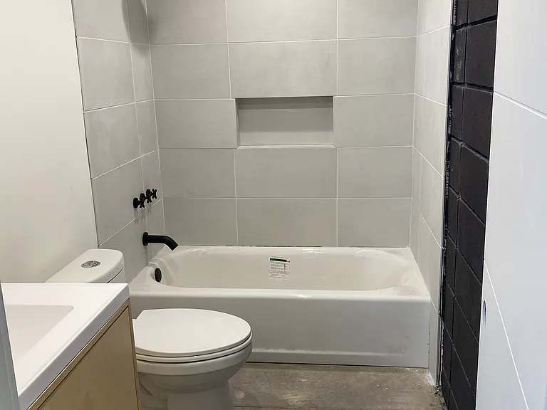 410 Avenue T — Photo 19