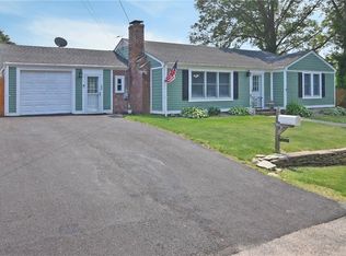 32 Harrington Dr, Johnston, RI 02919