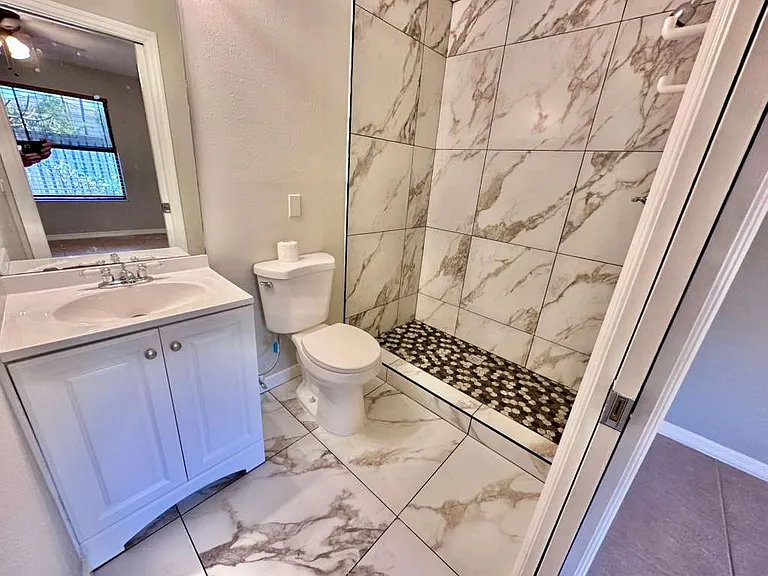 2835 Stoneway Ln #D — Photo 11