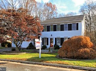 5935 Burnside Landing Dr, Burke, VA 22015