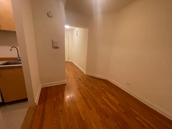 64-74 Saunders Street image 1 of 8
