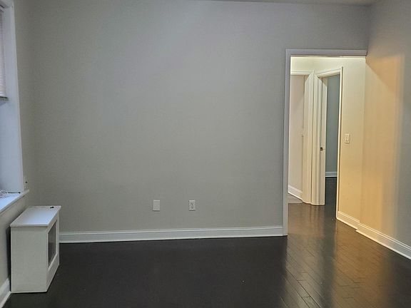2nd image of 30 Kensington Ave