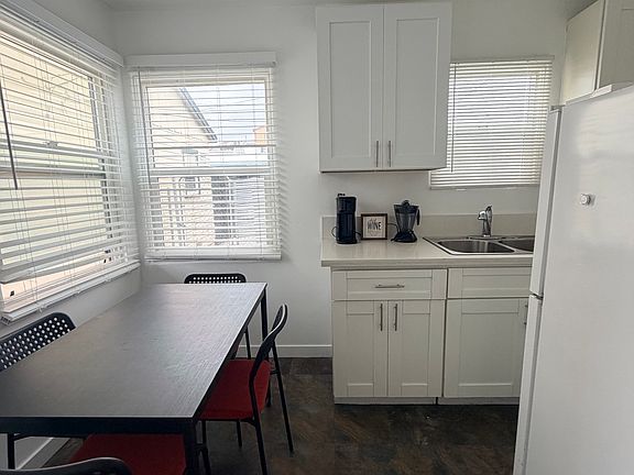 5th image of 1111 S 43rd St