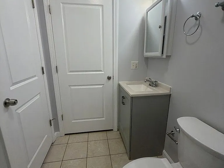 575 Common St #579 — Photo 11