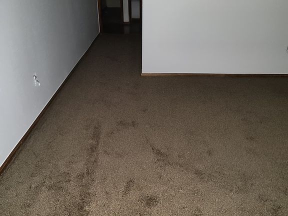 3rd image of 5725 S Lisbon Way