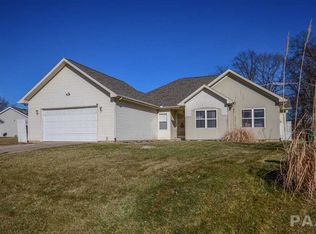 4612 S Canterbury Ct, Mapleton, IL 61547