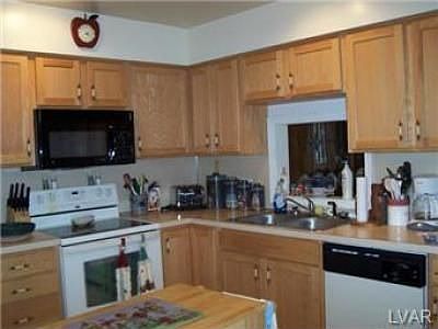 3rd image of 204 Stephanie Dr