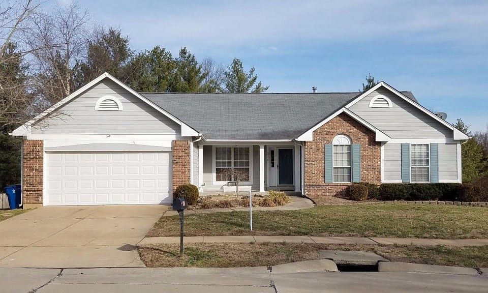 1st image of 375 Arbor Glen Dr