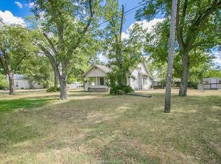 206 N Broadway St, Caldwell, TX 77836