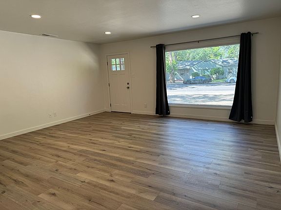3rd image of 1048 Warner St